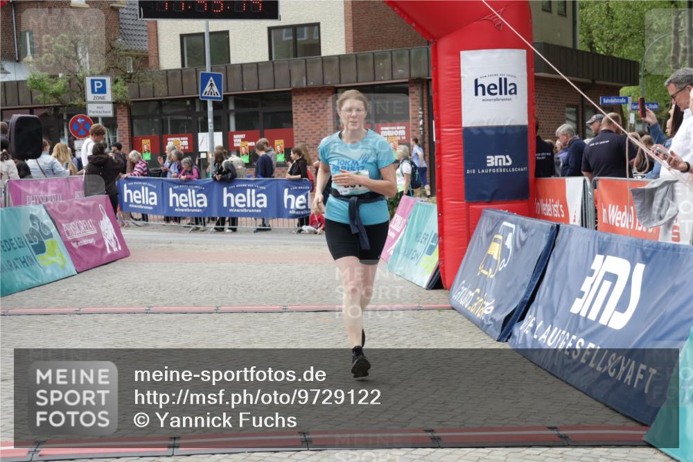 10.05.2026 - 8. Wedeler Halbmarathon Yannick Fuchs http://msf.ph/oto/9729122 10.05.2026 11:43:12 Ziel 331, 2073, 2158 meine-sportfotos.de