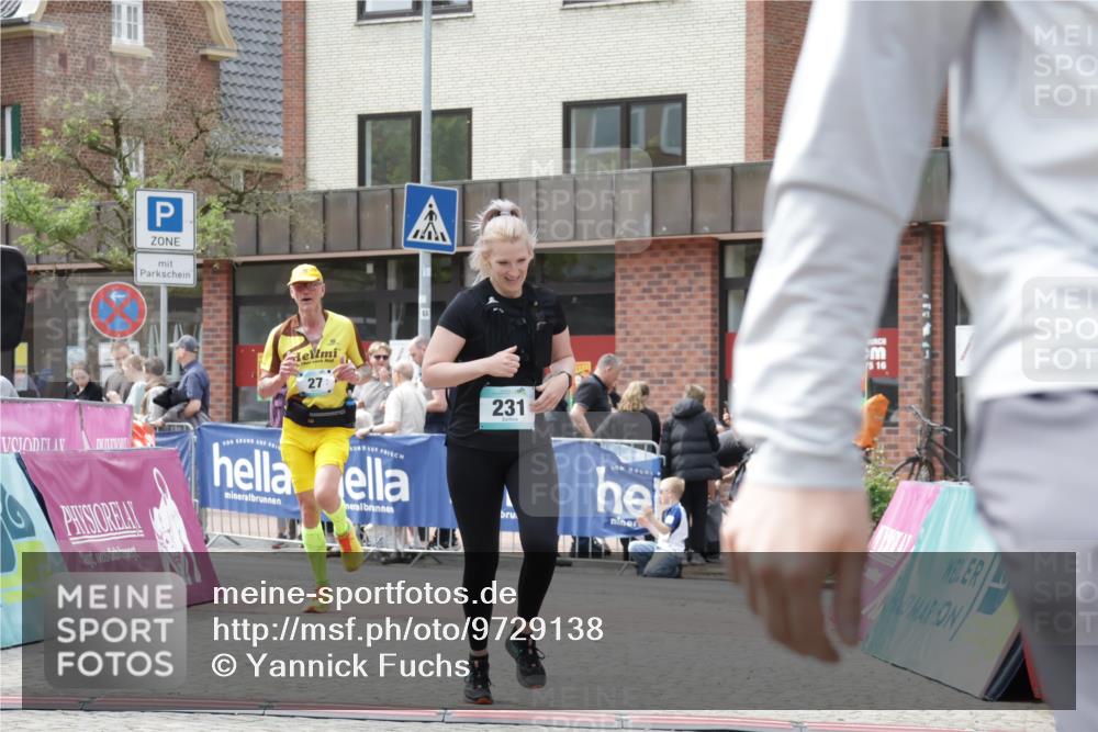 10.05.2026 - 8. Wedeler Halbmarathon Yannick Fuchs http://msf.ph/oto/9729138 10.05.2026 12:14:50 Ziel 27, 231, 494, 1009, 1021 meine-sportfotos.de