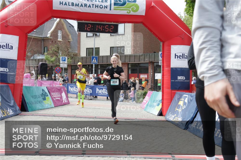 10.05.2026 - 8. Wedeler Halbmarathon Yannick Fuchs http://msf.ph/oto/9729154 10.05.2026 12:14:51 Ziel 27, 231, 1009, 1021 meine-sportfotos.de