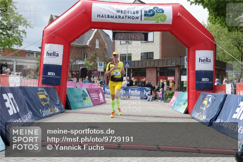 10.05.2026 - 8. Wedeler Halbmarathon Yannick Fuchs http://msf.ph/oto/9729191 10.05.2026 12:14:52 Ziel 27, 231, 1009, 1021 meine-sportfotos.de