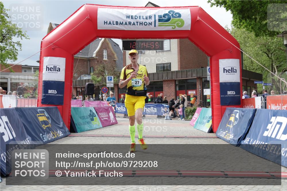 10.05.2026 - 8. Wedeler Halbmarathon Yannick Fuchs http://msf.ph/oto/9729208 10.05.2026 12:14:53 Ziel 27, 143, 231 meine-sportfotos.de