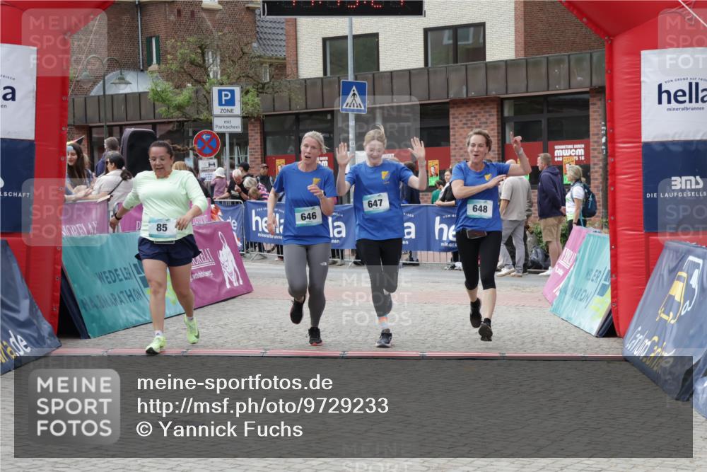 10.05.2026 - 8. Wedeler Halbmarathon Yannick Fuchs http://msf.ph/oto/9729233 10.05.2026 11:43:22 Ziel 85, 646, 647, 648 meine-sportfotos.de
