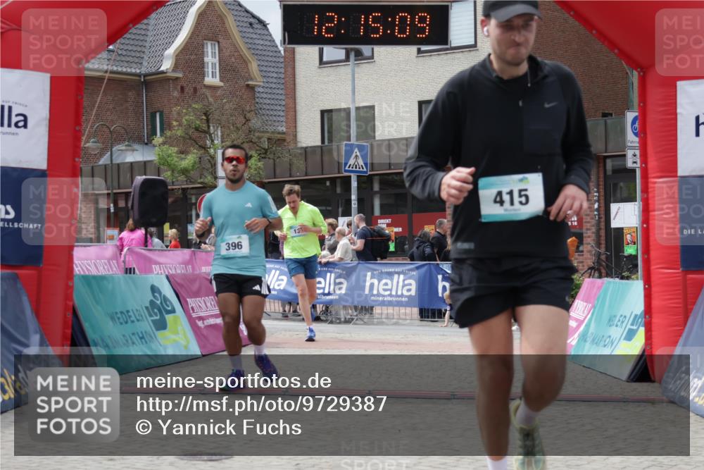 10.05.2026 - 8. Wedeler Halbmarathon Yannick Fuchs http://msf.ph/oto/9729387 10.05.2026 12:15:07 Ziel 396, 415 meine-sportfotos.de