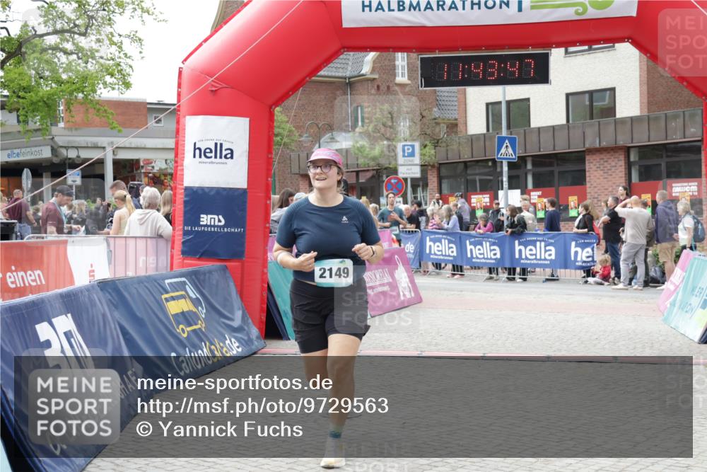 10.05.2026 - 8. Wedeler Halbmarathon Yannick Fuchs http://msf.ph/oto/9729563 10.05.2026 11:43:45 Ziel 771, 2149 meine-sportfotos.de
