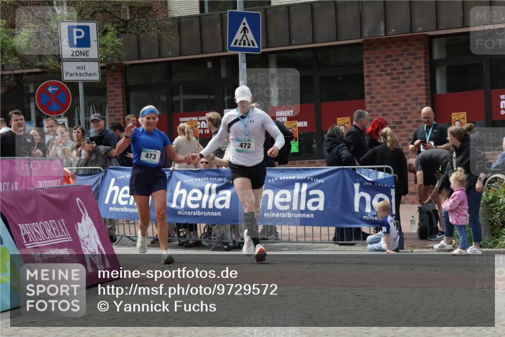 10.05.2026 - 8. Wedeler Halbmarathon Yannick Fuchs http://msf.ph/oto/9729572 10.05.2026 12:15:31 Ziel 473, 760, 2194 meine-sportfotos.de