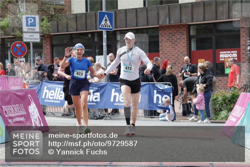 10.05.2026 - 8. Wedeler Halbmarathon Yannick Fuchs http://msf.ph/oto/9729587 10.05.2026 12:15:32 Ziel 473, 760 meine-sportfotos.de
