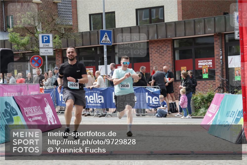 10.05.2026 - 8. Wedeler Halbmarathon Yannick Fuchs http://msf.ph/oto/9729828 10.05.2026 12:15:57 Ziel 125, 2028 meine-sportfotos.de