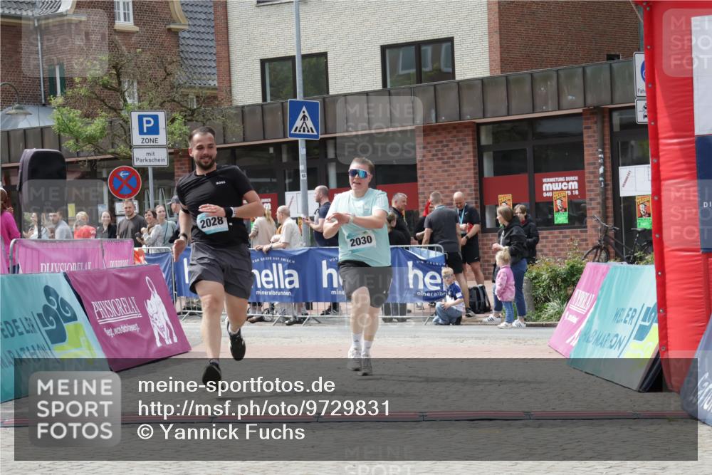 10.05.2026 - 8. Wedeler Halbmarathon Yannick Fuchs http://msf.ph/oto/9729831 10.05.2026 12:15:57 Ziel 125, 2028 meine-sportfotos.de