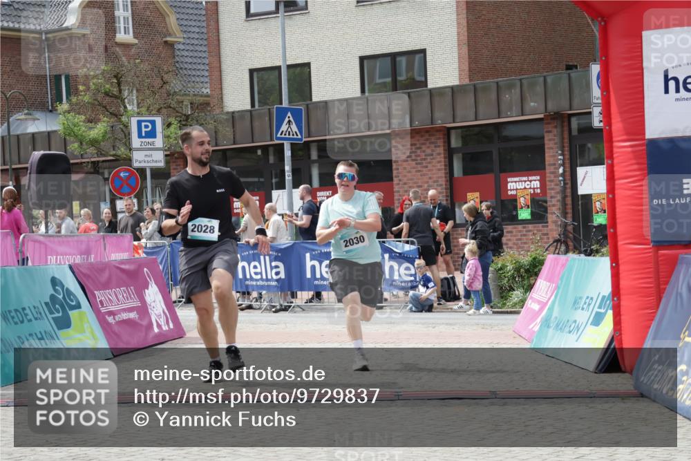 10.05.2026 - 8. Wedeler Halbmarathon Yannick Fuchs http://msf.ph/oto/9729837 10.05.2026 12:15:57 Ziel 125, 2028 meine-sportfotos.de