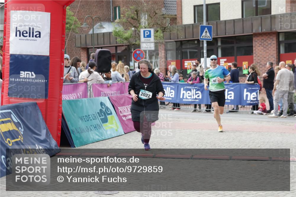 10.05.2026 - 8. Wedeler Halbmarathon Yannick Fuchs http://msf.ph/oto/9729859 10.05.2026 11:44:00 Ziel 921, 1007, 2022 meine-sportfotos.de