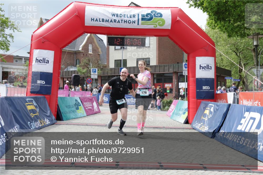 10.05.2026 - 8. Wedeler Halbmarathon Yannick Fuchs http://msf.ph/oto/9729951 10.05.2026 12:16:04 Ziel 176, 510 meine-sportfotos.de