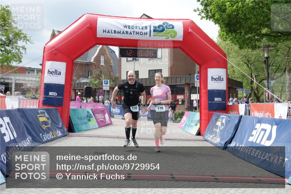 10.05.2026 - 8. Wedeler Halbmarathon Yannick Fuchs http://msf.ph/oto/9729954 10.05.2026 12:16:04 Ziel 176, 510 meine-sportfotos.de