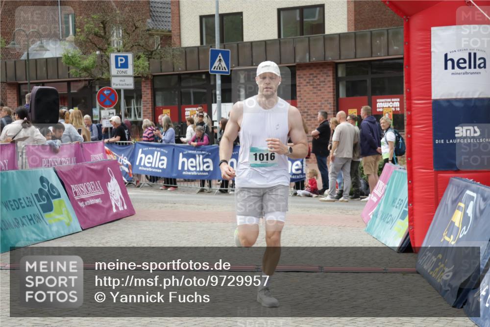 10.05.2026 - 8. Wedeler Halbmarathon Yannick Fuchs http://msf.ph/oto/9729957 10.05.2026 11:44:05 Ziel 921, 1016, 2022 meine-sportfotos.de
