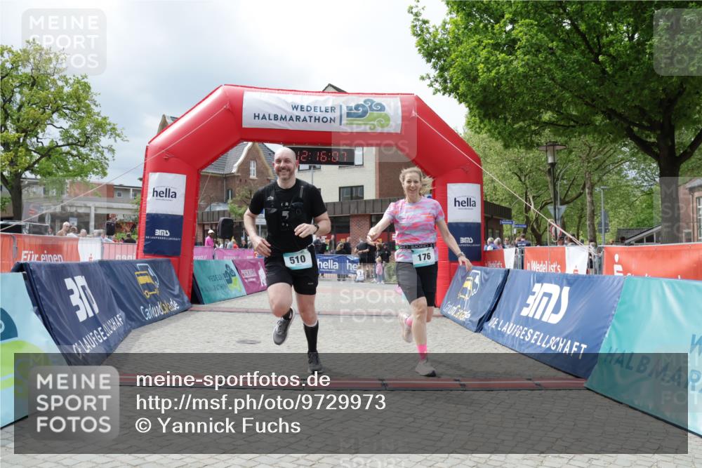 10.05.2026 - 8. Wedeler Halbmarathon Yannick Fuchs http://msf.ph/oto/9729973 10.05.2026 12:16:05 Ziel 176, 510, 951 meine-sportfotos.de