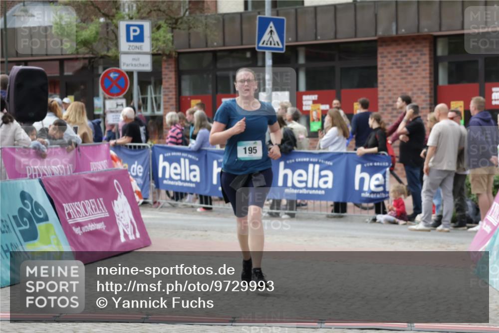 10.05.2026 - 8. Wedeler Halbmarathon Yannick Fuchs http://msf.ph/oto/9729993 10.05.2026 11:44:09 Ziel 195, 1016 meine-sportfotos.de