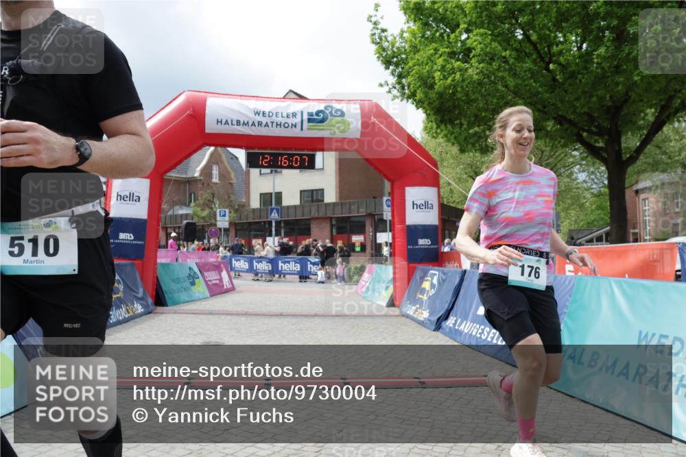 10.05.2026 - 8. Wedeler Halbmarathon Yannick Fuchs http://msf.ph/oto/9730004 10.05.2026 12:16:05 Ziel 176, 510, 951 meine-sportfotos.de