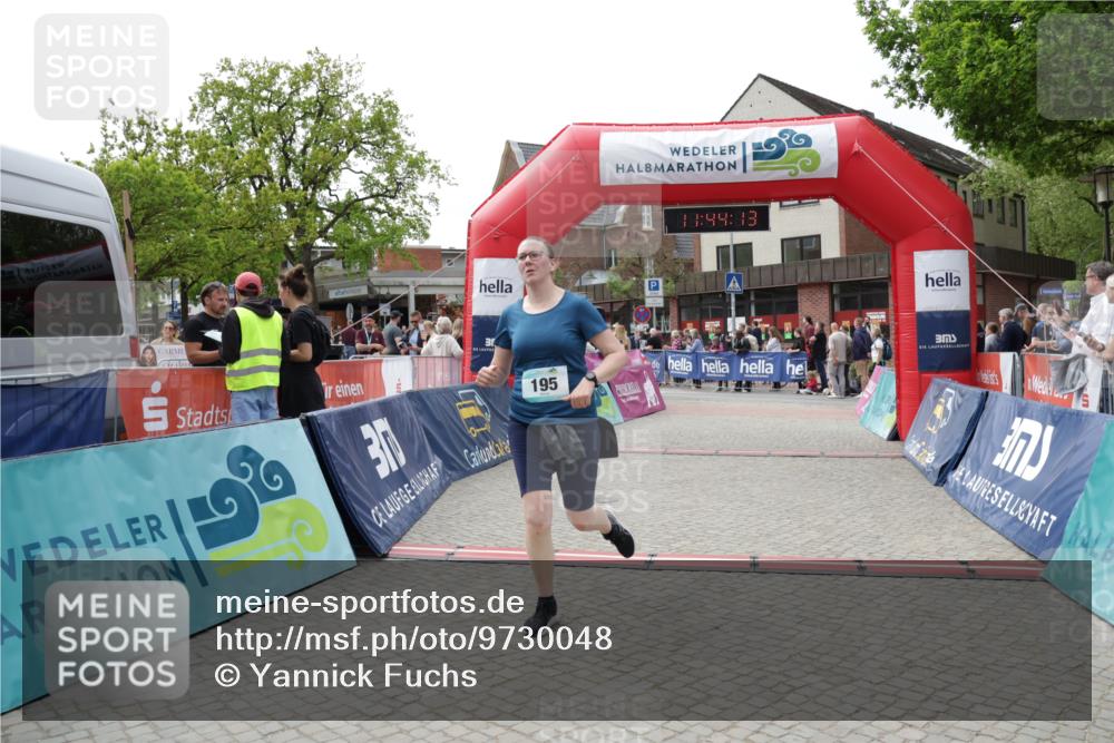 10.05.2026 - 8. Wedeler Halbmarathon Yannick Fuchs http://msf.ph/oto/9730048 10.05.2026 11:44:12 Ziel 195 meine-sportfotos.de
