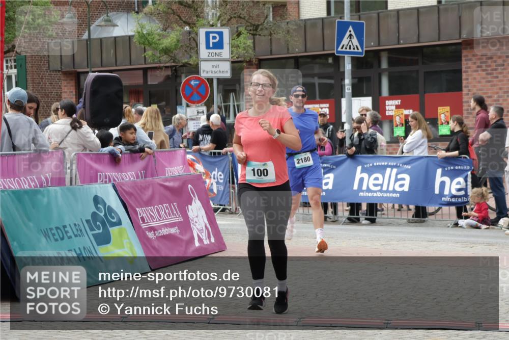 10.05.2026 - 8. Wedeler Halbmarathon Yannick Fuchs http://msf.ph/oto/9730081 10.05.2026 11:44:17 Ziel 100, 258, 2180 meine-sportfotos.de