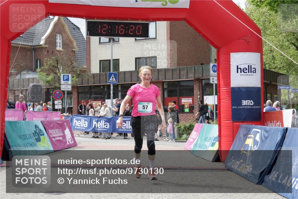 10.05.2026 - 8. Wedeler Halbmarathon Yannick Fuchs http://msf.ph/oto/9730130 10.05.2026 12:16:18 Ziel 57, 102 meine-sportfotos.de