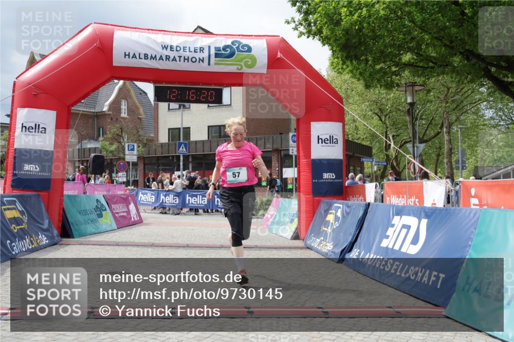 10.05.2026 - 8. Wedeler Halbmarathon Yannick Fuchs http://msf.ph/oto/9730145 10.05.2026 12:16:18 Ziel 57, 102 meine-sportfotos.de