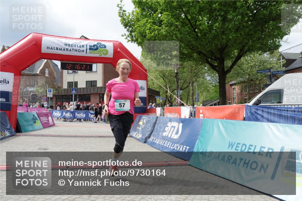 10.05.2026 - 8. Wedeler Halbmarathon Yannick Fuchs http://msf.ph/oto/9730164 10.05.2026 12:16:19 Ziel 57, 102 meine-sportfotos.de