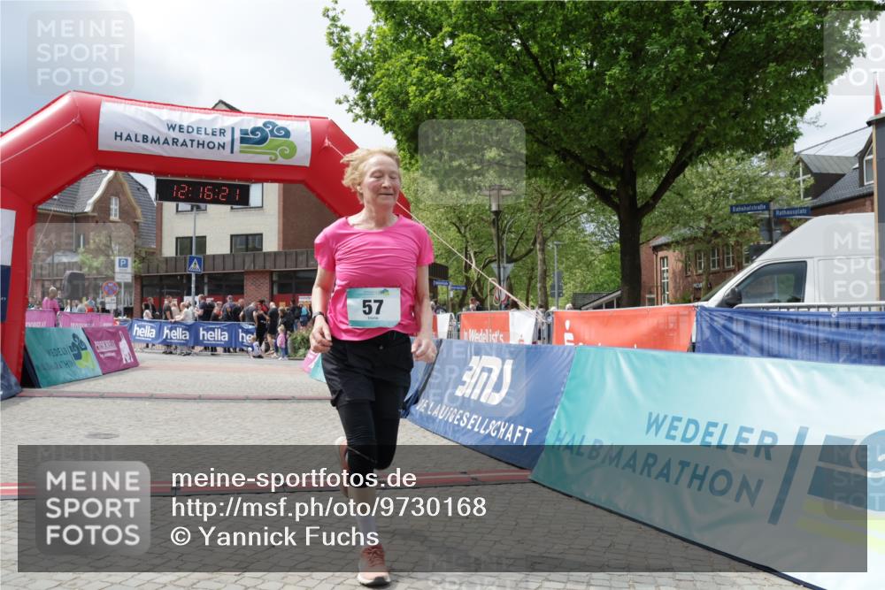 10.05.2026 - 8. Wedeler Halbmarathon Yannick Fuchs http://msf.ph/oto/9730168 10.05.2026 12:16:19 Ziel 57, 102 meine-sportfotos.de