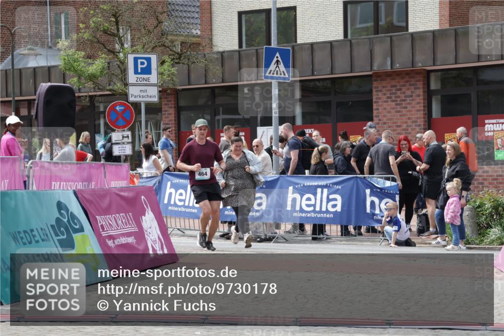 10.05.2026 - 8. Wedeler Halbmarathon Yannick Fuchs http://msf.ph/oto/9730178 10.05.2026 12:16:22 Ziel 57, 464 meine-sportfotos.de