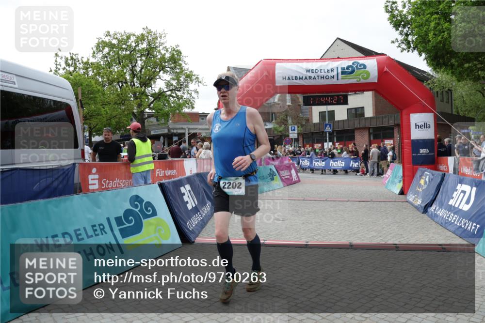 10.05.2026 - 8. Wedeler Halbmarathon Yannick Fuchs http://msf.ph/oto/9730263 10.05.2026 11:44:26 Ziel 258, 2202 meine-sportfotos.de