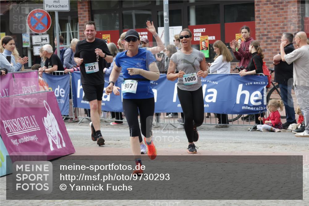 10.05.2026 - 8. Wedeler Halbmarathon Yannick Fuchs http://msf.ph/oto/9730293 10.05.2026 11:44:30 Ziel 221, 907 meine-sportfotos.de