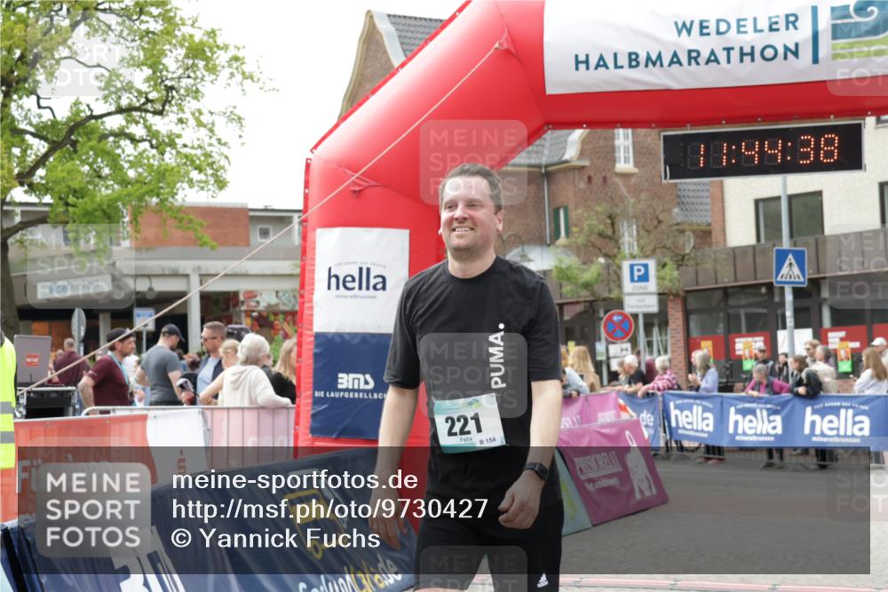 10.05.2026 - 8. Wedeler Halbmarathon Yannick Fuchs http://msf.ph/oto/9730427 10.05.2026 11:44:37 Ziel 221, 778, 907 meine-sportfotos.de