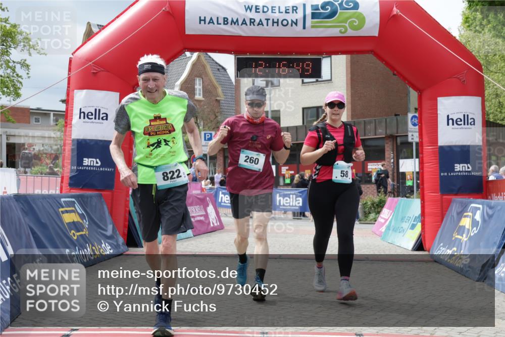 10.05.2026 - 8. Wedeler Halbmarathon Yannick Fuchs http://msf.ph/oto/9730452 10.05.2026 12:16:47 Ziel 58, 260, 416, 497, 732, 822 meine-sportfotos.de