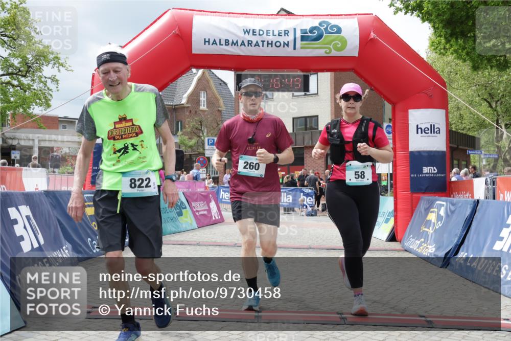 10.05.2026 - 8. Wedeler Halbmarathon Yannick Fuchs http://msf.ph/oto/9730458 10.05.2026 12:16:47 Ziel 58, 260, 416, 497, 732, 822 meine-sportfotos.de
