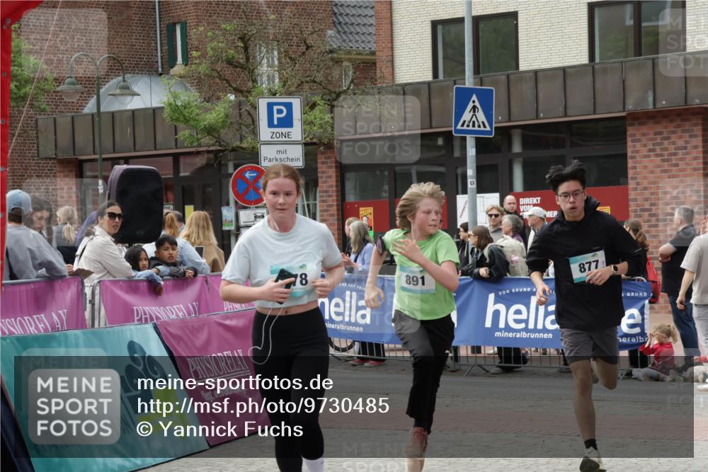 10.05.2026 - 8. Wedeler Halbmarathon Yannick Fuchs http://msf.ph/oto/9730485 10.05.2026 11:44:41 Ziel 778, 877 meine-sportfotos.de