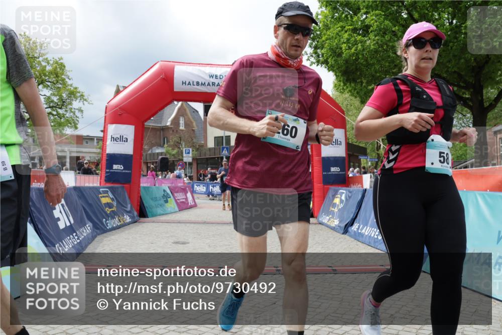 10.05.2026 - 8. Wedeler Halbmarathon Yannick Fuchs http://msf.ph/oto/9730492 10.05.2026 12:16:49 Ziel 58, 260, 497, 732, 822 meine-sportfotos.de