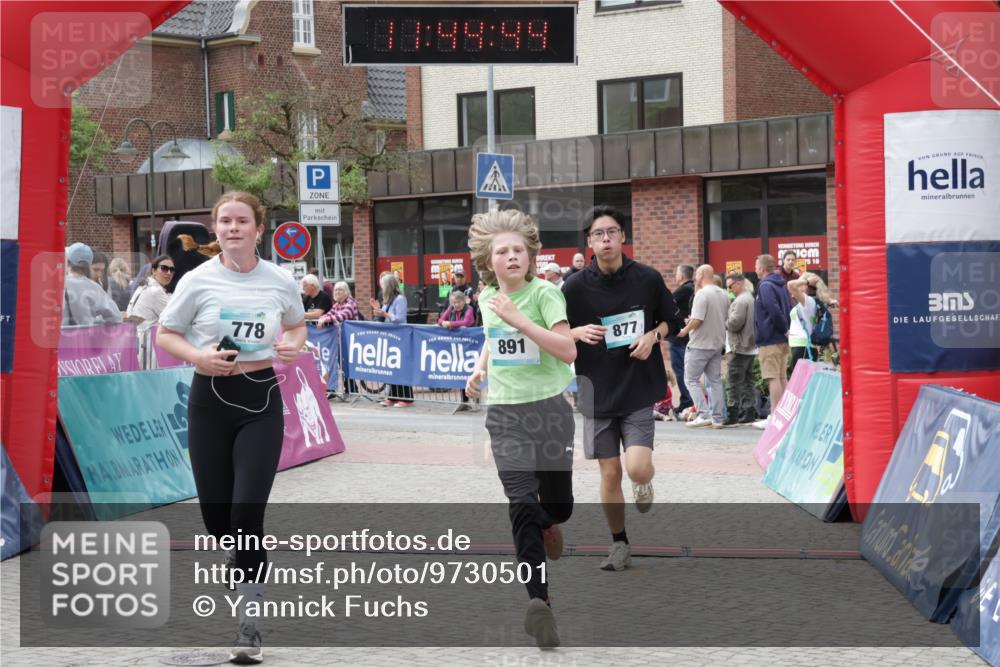 10.05.2026 - 8. Wedeler Halbmarathon Yannick Fuchs http://msf.ph/oto/9730501 10.05.2026 11:44:42 Ziel 778, 877 meine-sportfotos.de