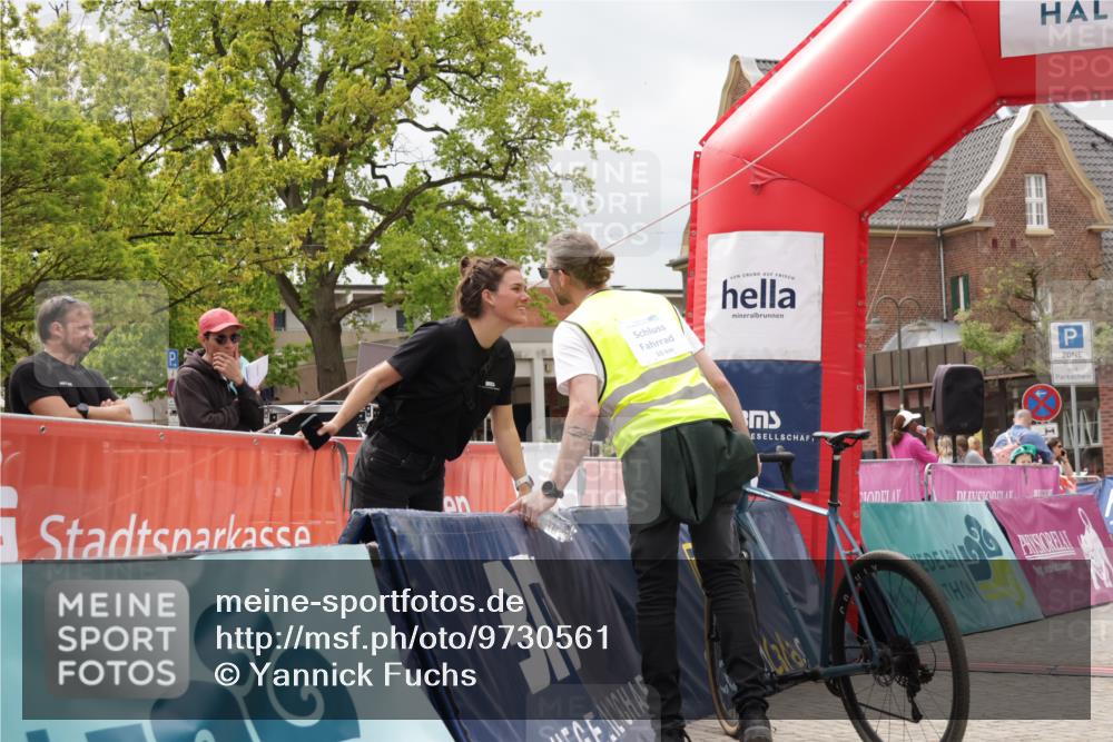 10.05.2026 - 8. Wedeler Halbmarathon Yannick Fuchs http://msf.ph/oto/9730561 10.05.2026 12:17:33 Ziel 563, 690 meine-sportfotos.de