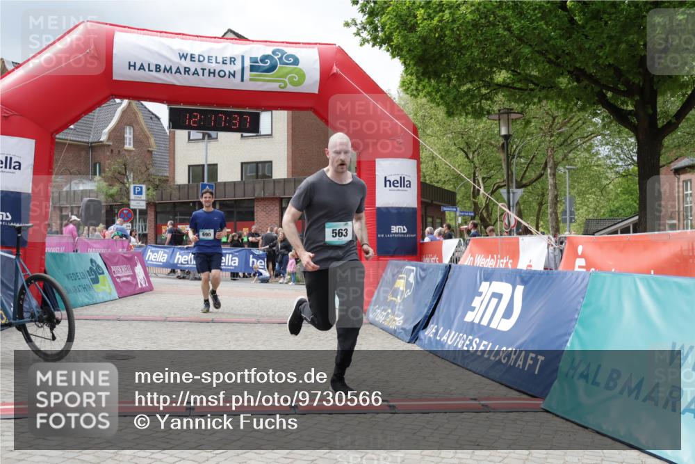 10.05.2026 - 8. Wedeler Halbmarathon Yannick Fuchs http://msf.ph/oto/9730566 10.05.2026 12:17:35 Ziel 563, 690 meine-sportfotos.de