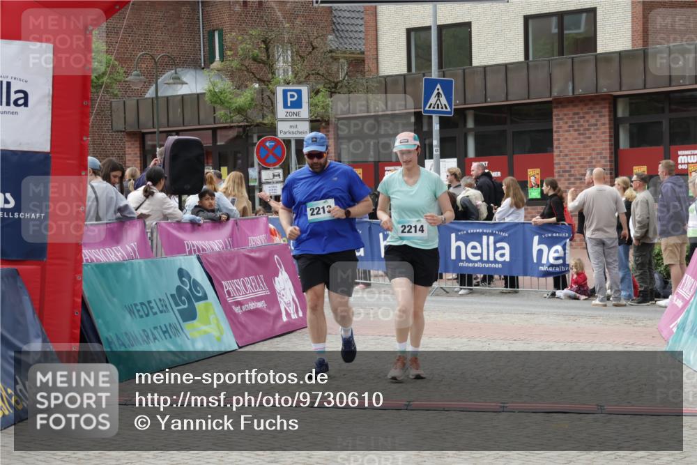 10.05.2026 - 8. Wedeler Halbmarathon Yannick Fuchs http://msf.ph/oto/9730610 10.05.2026 11:44:51 Ziel 189, 2213, 2214 meine-sportfotos.de