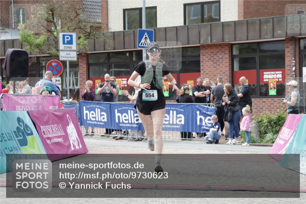 10.05.2026 - 8. Wedeler Halbmarathon Yannick Fuchs http://msf.ph/oto/9730623 10.05.2026 12:18:03 Ziel 554 meine-sportfotos.de