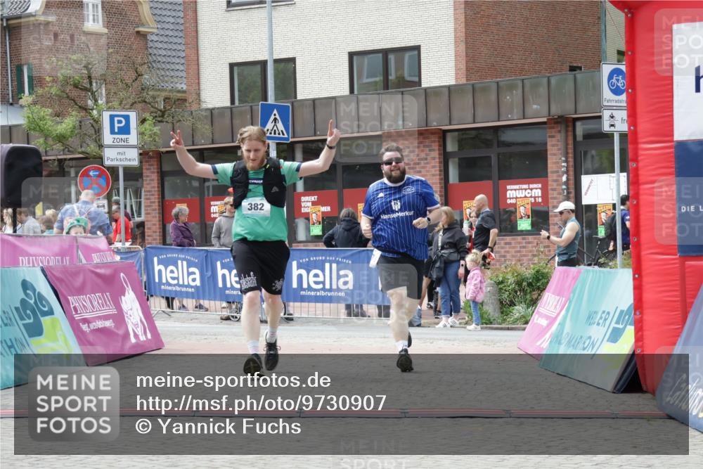 10.05.2026 - 8. Wedeler Halbmarathon Yannick Fuchs http://msf.ph/oto/9730907 10.05.2026 12:18:42 Ziel 382, 977 meine-sportfotos.de