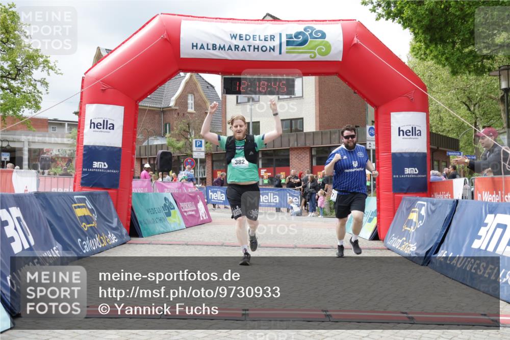 10.05.2026 - 8. Wedeler Halbmarathon Yannick Fuchs http://msf.ph/oto/9730933 10.05.2026 12:18:43 Ziel 382, 977 meine-sportfotos.de