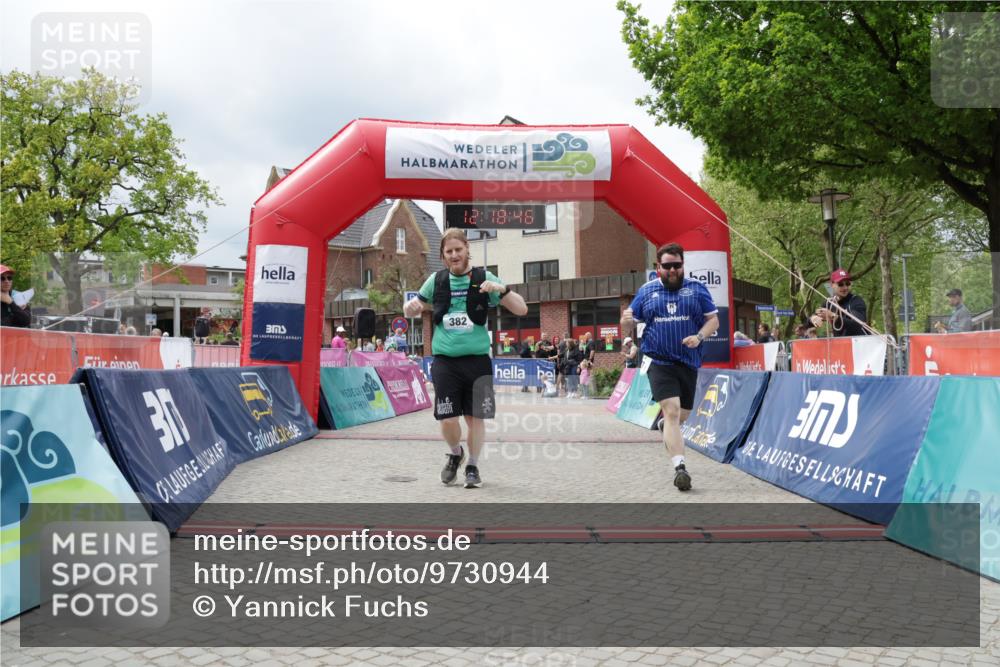 10.05.2026 - 8. Wedeler Halbmarathon Yannick Fuchs http://msf.ph/oto/9730944 10.05.2026 12:18:44 Ziel 382, 977 meine-sportfotos.de