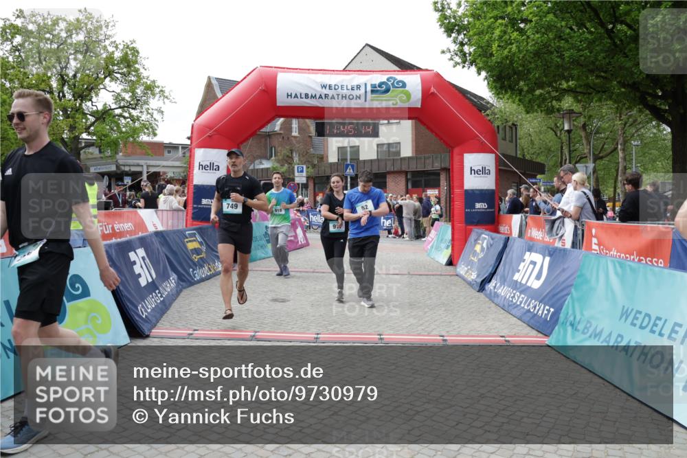 10.05.2026 - 8. Wedeler Halbmarathon Yannick Fuchs http://msf.ph/oto/9730979 10.05.2026 11:45:12 Ziel 52, 233, 749, 756, 917, 918 meine-sportfotos.de
