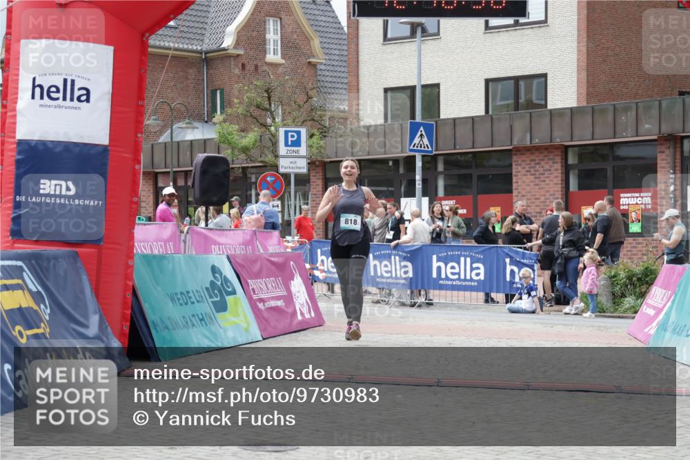10.05.2026 - 8. Wedeler Halbmarathon Yannick Fuchs http://msf.ph/oto/9730983 10.05.2026 12:18:56 Ziel 818 meine-sportfotos.de