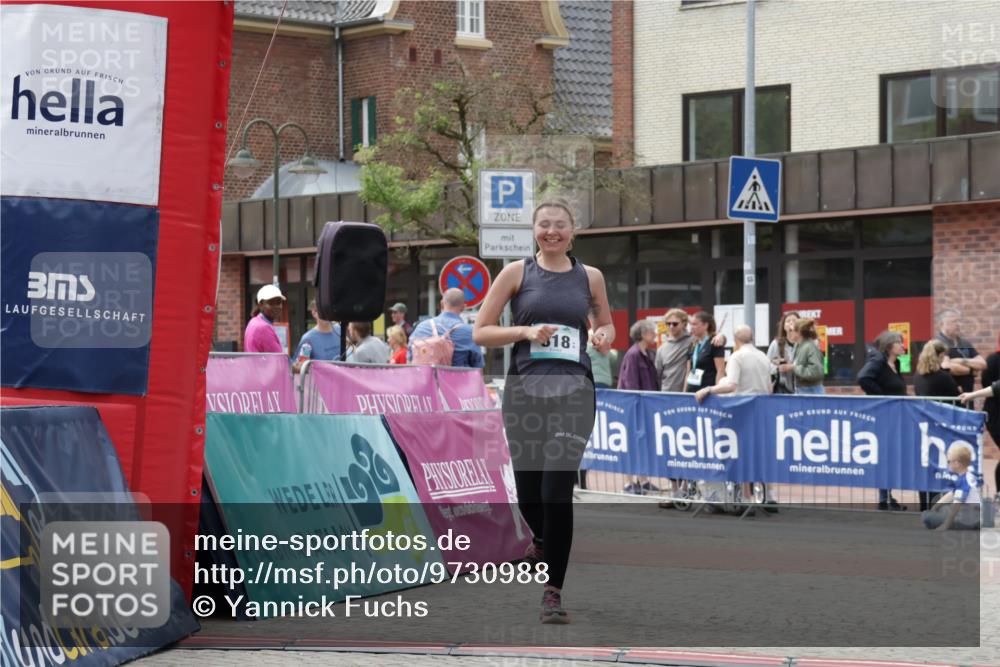 10.05.2026 - 8. Wedeler Halbmarathon Yannick Fuchs http://msf.ph/oto/9730988 10.05.2026 12:18:57 Ziel 3, 818 meine-sportfotos.de