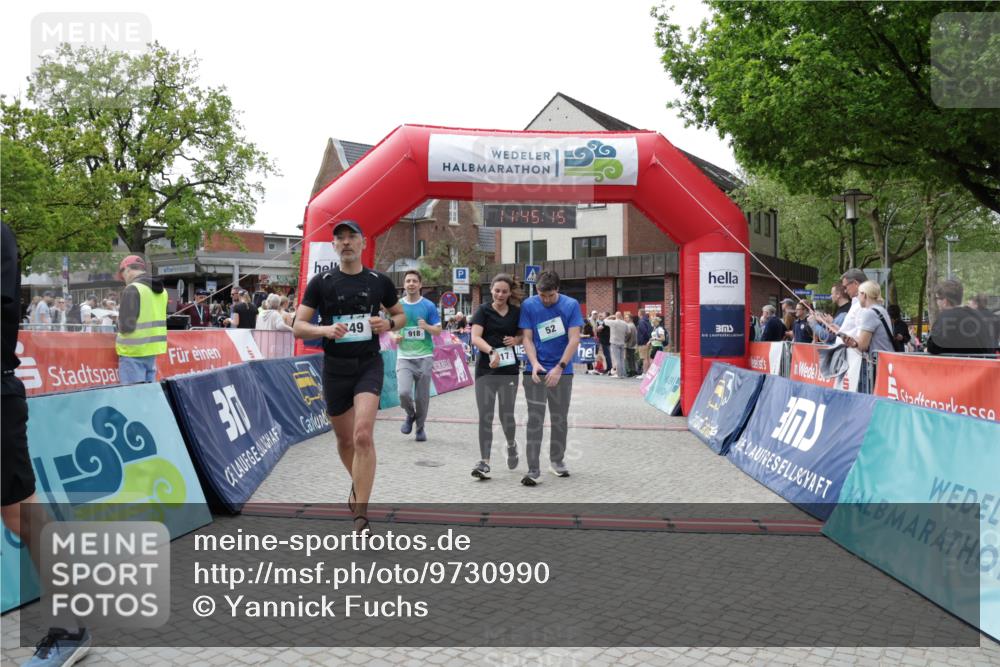 10.05.2026 - 8. Wedeler Halbmarathon Yannick Fuchs http://msf.ph/oto/9730990 10.05.2026 11:45:13 Ziel 52, 233, 749, 756, 917, 918 meine-sportfotos.de