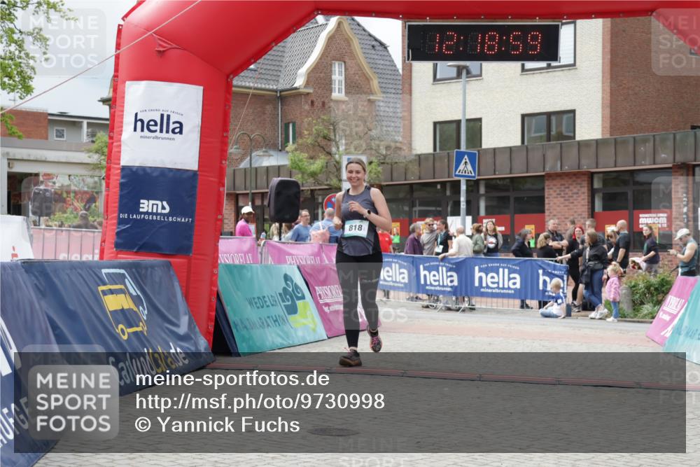 10.05.2026 - 8. Wedeler Halbmarathon Yannick Fuchs http://msf.ph/oto/9730998 10.05.2026 12:18:57 Ziel 3, 818 meine-sportfotos.de
