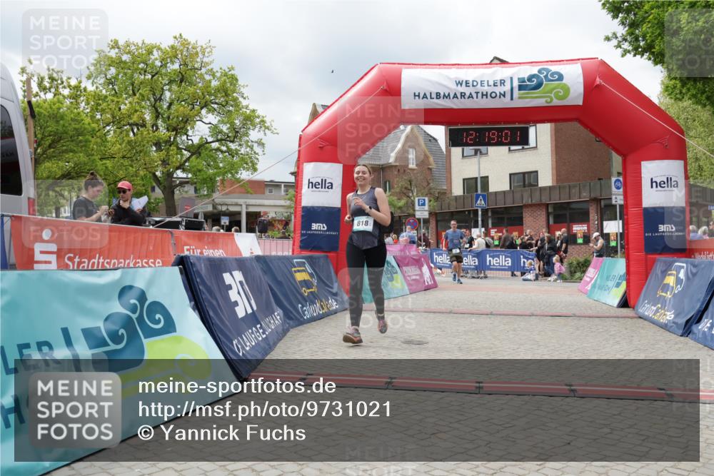 10.05.2026 - 8. Wedeler Halbmarathon Yannick Fuchs http://msf.ph/oto/9731021 10.05.2026 12:18:59 Ziel 3, 818 meine-sportfotos.de