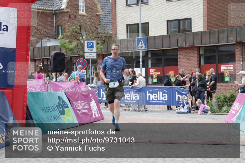 10.05.2026 - 8. Wedeler Halbmarathon Yannick Fuchs http://msf.ph/oto/9731043 10.05.2026 12:19:01 Ziel 3, 818 meine-sportfotos.de
