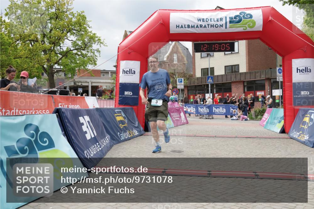 10.05.2026 - 8. Wedeler Halbmarathon Yannick Fuchs http://msf.ph/oto/9731078 10.05.2026 12:19:03 Ziel 3, 818 meine-sportfotos.de
